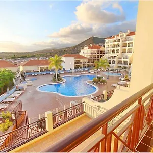 los-cristianos-dinastia-201-2-bedrooms-2-bathrooms-sleeps-4.tenerifehoteles.net/